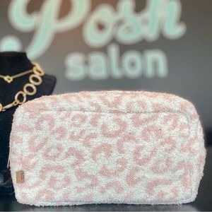 Pink/White Cheetah Print Make-Up/Travel Bag